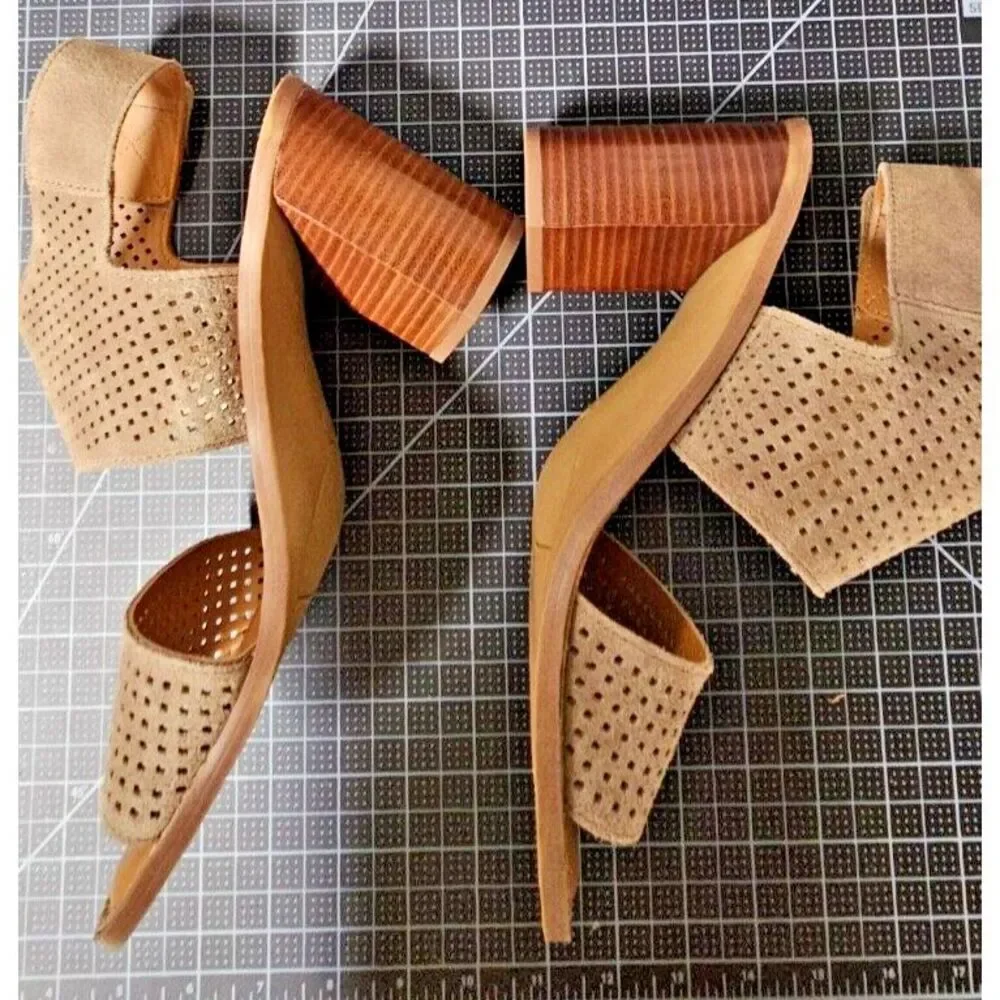 Franco Sarto suede upper